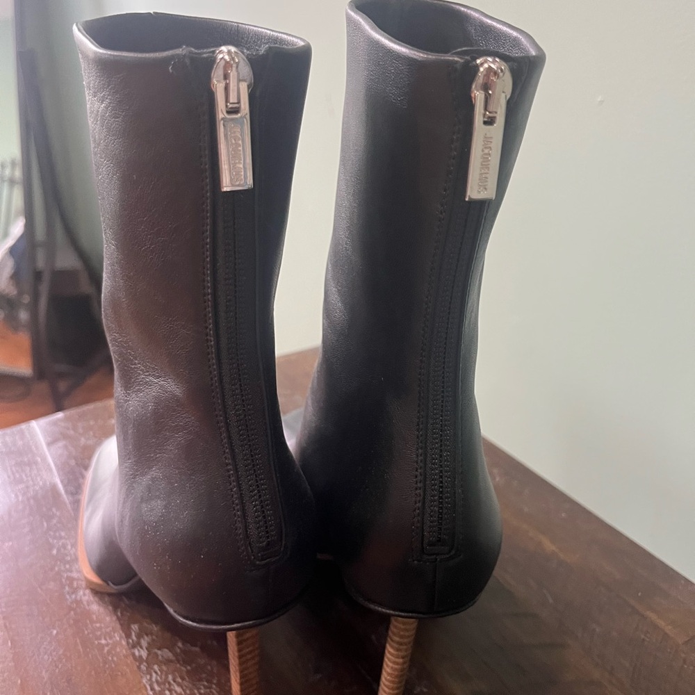 Jacquemus Black round square toe Heeled Boots Sleek Design new. Size 41 - Picture 3 of 8